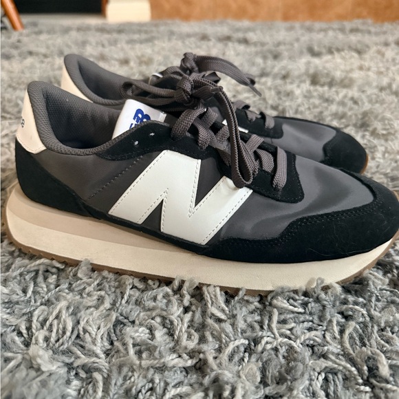 New Balance 237 - Picture 5 of 8